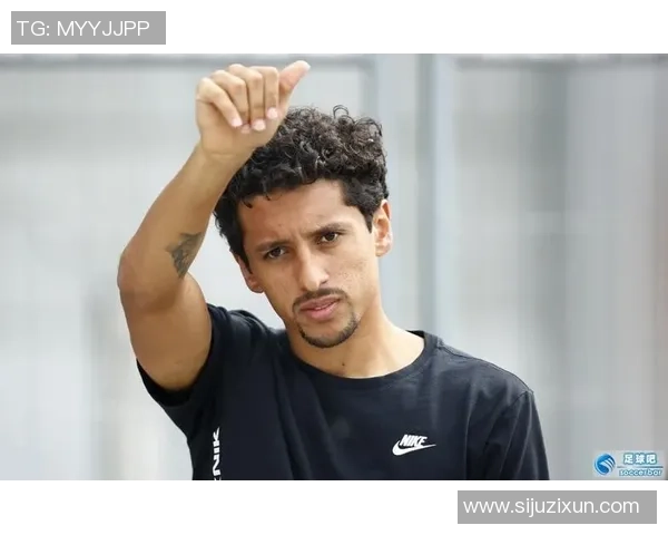 马尔基尼奥斯的足球之路与职业生涯的辉煌成就分析