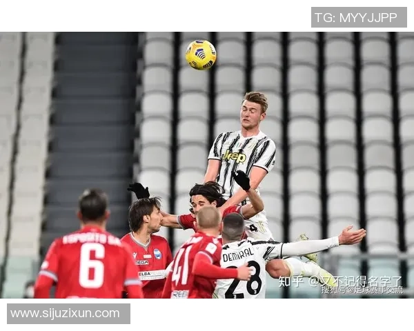 96年尤文图斯与曼联巅峰对决回顾足球历史上的经典战役与传奇瞬间 96年尤文图斯与曼联巅峰对决回顾足球历史上的经典战役与传奇瞬间