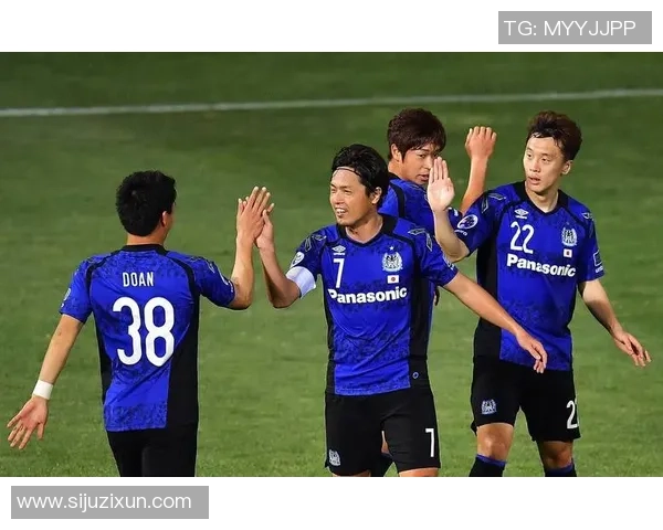 柏太阳神与大阪的激烈对决展现足球魅力与团队精神的巅峰较量 柏太阳神与大阪的激烈对决展现足球魅力与团队精神的巅峰较量