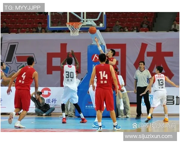 广州篮球队的快速进攻与防守策略分析及其在比赛中的应用探讨